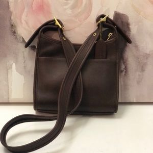 ! Coach vintage brown leather legacy zip bag 9997